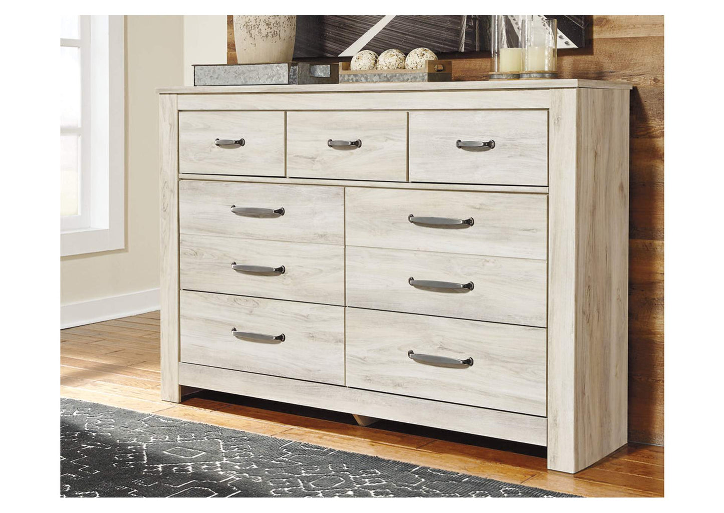 Bellaby King Crossbuck Panel Bed with Dresser